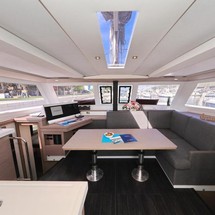 Fountaine Pajot Lucia 40