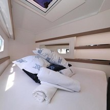 Fountaine Pajot Lucia 40