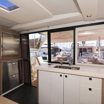 Fountaine Pajot Lucia 40