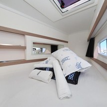 Fountaine Pajot Lucia 40