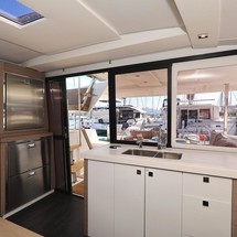 Fountaine Pajot Lucia 40