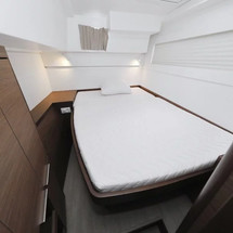 Lagoon 40