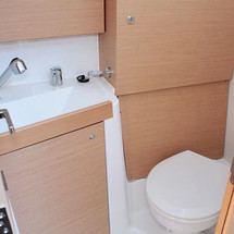 Beneteau Oceanis 38.1