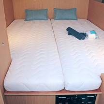 Beneteau Oceanis 38.1