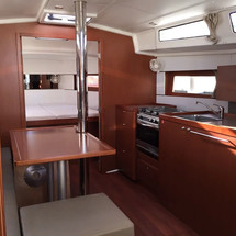 Beneteau Oceanis 38.1