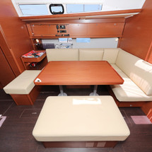 Dufour 460