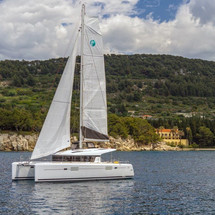 Lagoon 39