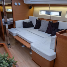 Jeanneau Sun Odyssey 440
