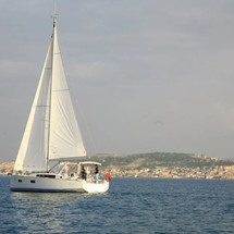Beneteau Oceanis 38