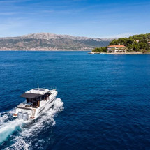 Jeanneau Merry Fisher 895