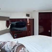Meridian 391 Sedan