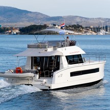 Fountaine Pajot MY 37