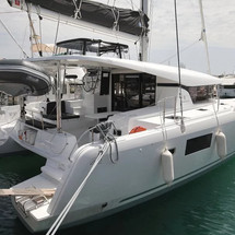 Lagoon 42