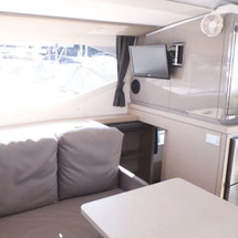 Fountaine Pajot Lucia 40