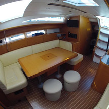 Jeanneau 53