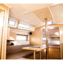 Beneteau Oceanis 38.1