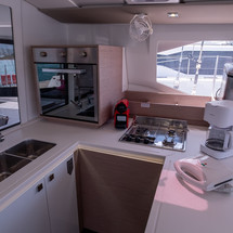 Fountaine Pajot Astréa 42