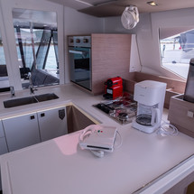 Fountaine Pajot Astréa 42