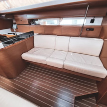 Jeanneau 53