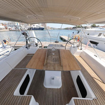 Dufour 560