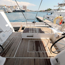 Dufour 560