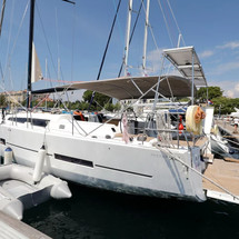 Dufour 560