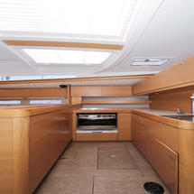 Dufour 560