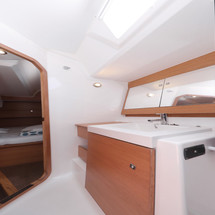 Dufour 560