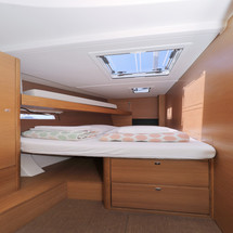 Dufour 560