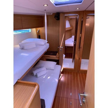 Jeanneau 57