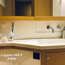 Lagoon 450 F