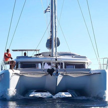Lagoon 421