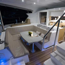 Lagoon 421