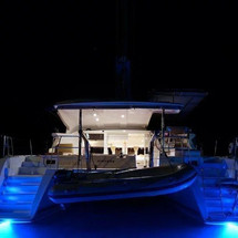 Lagoon 421
