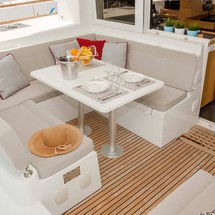 Lagoon 39