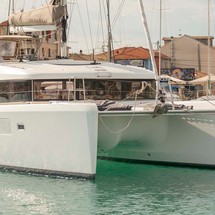 Lagoon 39