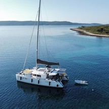 Lagoon 450 F