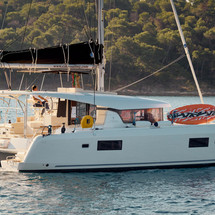 Lagoon 42