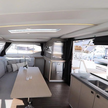Fountaine Pajot Lucia 40