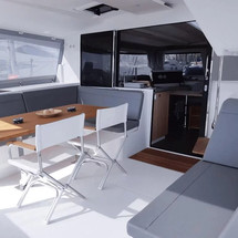 Fountaine Pajot Lucia 40