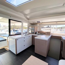 Fountaine Pajot Astréa 42
