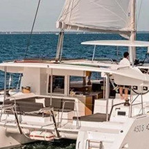Lagoon 450 SporTop