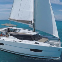 Fountaine Pajot Lucia 40
