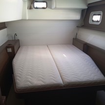 Lagoon 450 F
