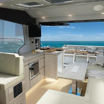 Sealine C390