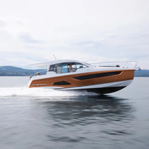 Sealine C390