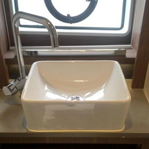 Sealine C390