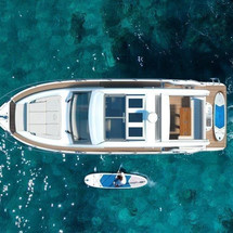 Sealine C390