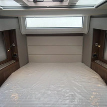Sealine C390