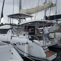 Lagoon 42